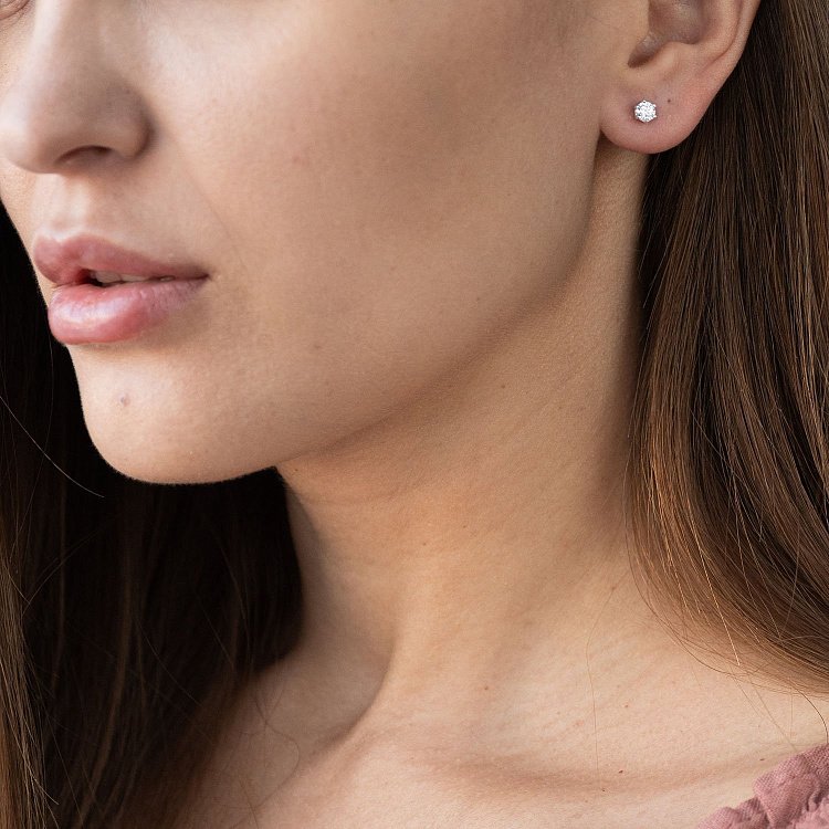 Серьги-пусеты с фианитами (4мм) 12741 от ювелирного магазина Оникс - 1