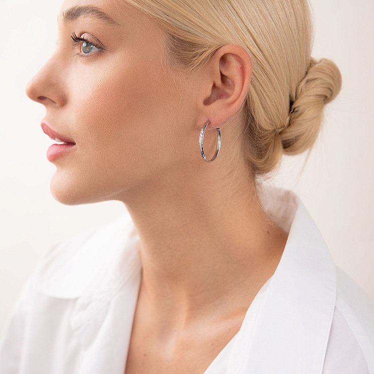 Серьги - кольца в серебре (2.3 см) 122949 от ювелирного магазина Оникс - 5