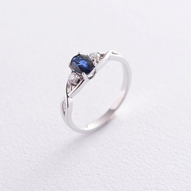 Золотое кольцо с бриллиантами и сапфиром кб0046 от ювелирного магазина Оникс