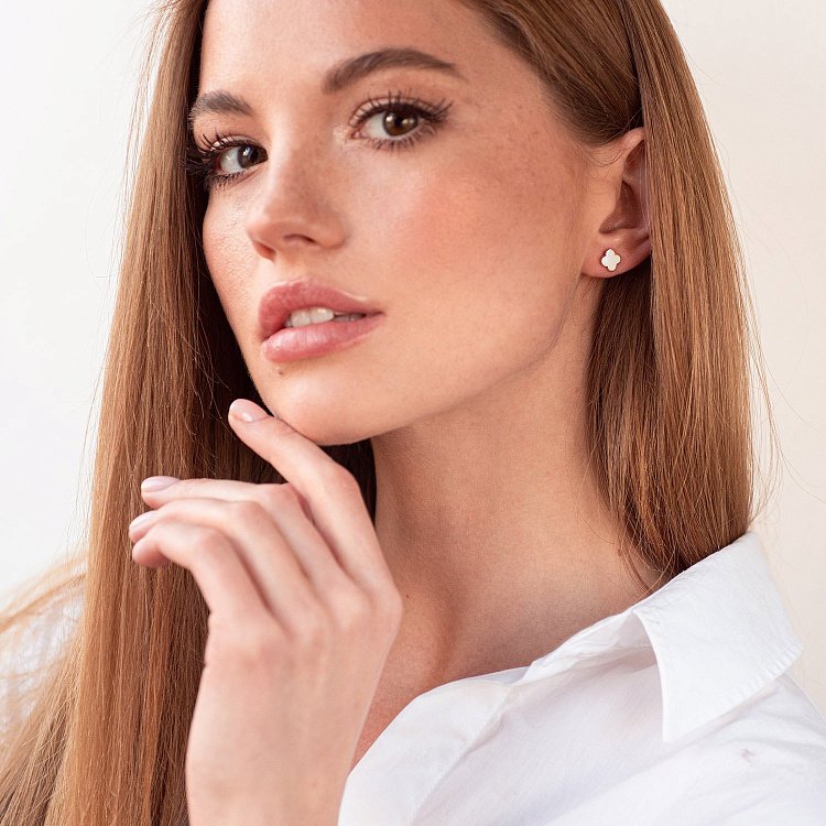 Золотые серьги - пусеты "Клевер" (эмаль) 500047Еб от ювелирного магазина Оникс - 1