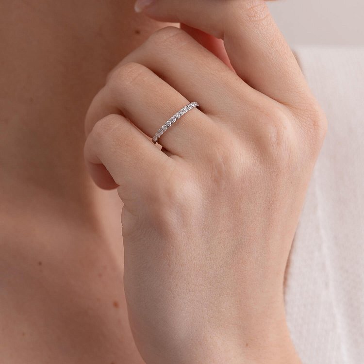 Кольцо дорожка в белом золоте с бриллиантами 210451121 от ювелирного магазина Оникс - 5