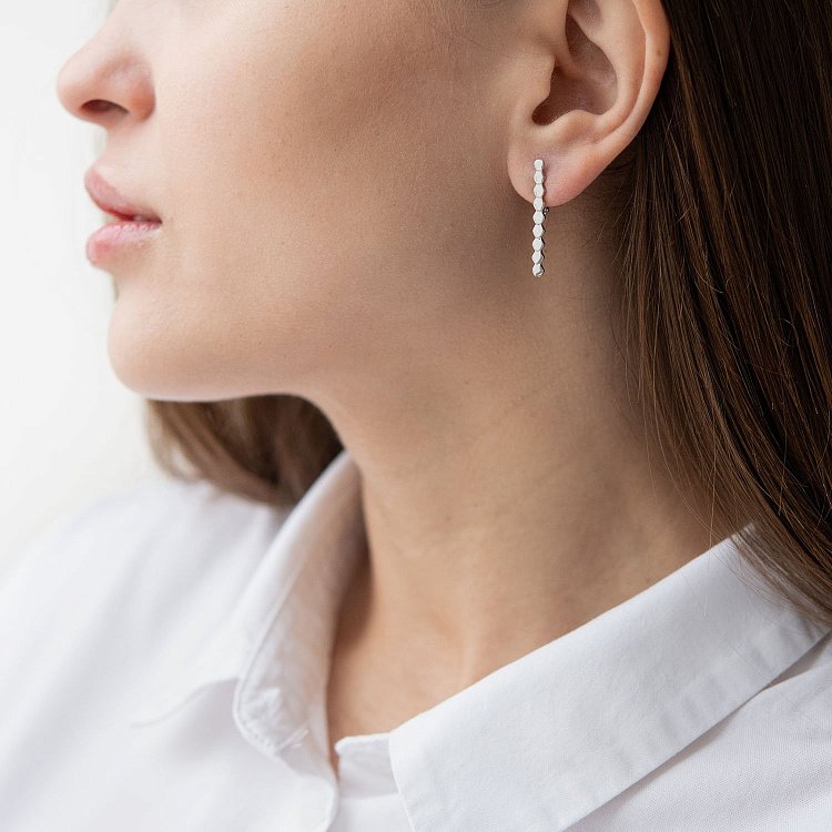 Золотые серьги "Грани" с07235 от ювелирного магазина Оникс - 3