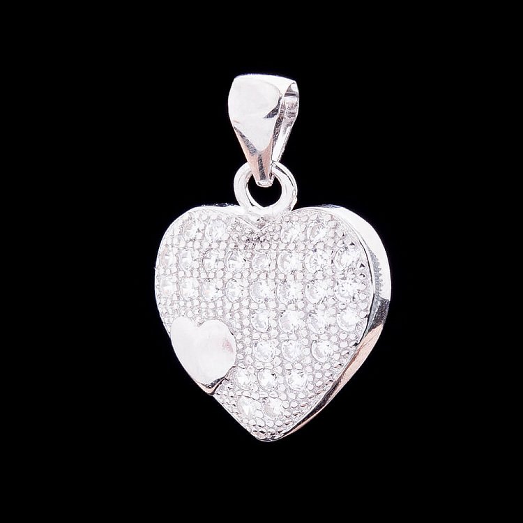Срібна підвіска "Серце" з фіанітами 132251 від ювелірного магазину Онікс - 1