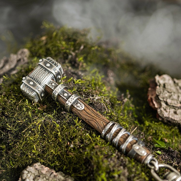 Срібний брелок "Молот вікінга" з ебеном 1116 від ювелірного магазину Онікс - 4