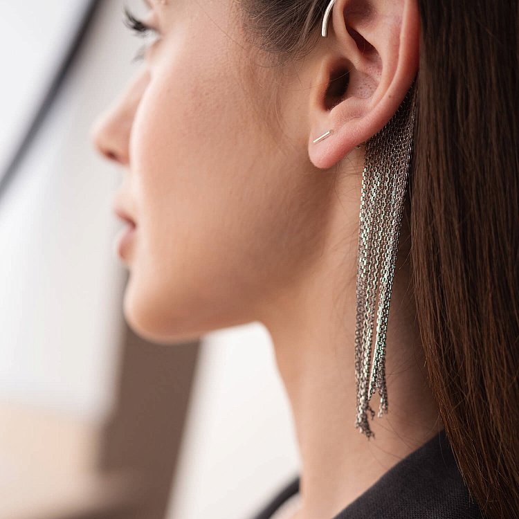 Серьга - каффа "Неповторимость" в белом золоте с07589 от ювелирного магазина Оникс - 23