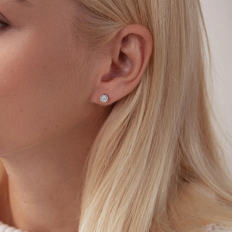 Золотые серьги - пусеты с бриллиантами сб0225са от ювелирного магазина Оникс - 1