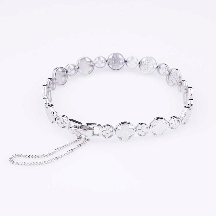 Серебряный браслет с фианитами 141054 от ювелирного магазина Оникс