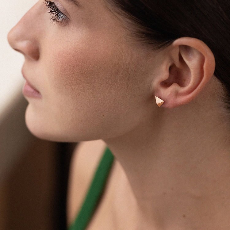 Сережки - пусети "Піраміда" у червоному золоті с08091 від ювелірного магазину Онікс - 5