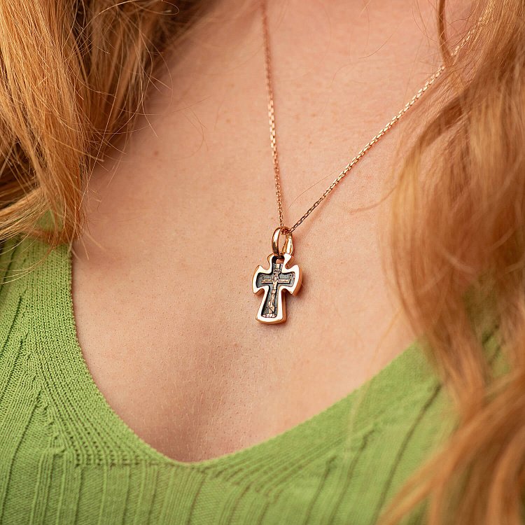 Золотий хрестик "Розп'яття. Спаси і збережи" п02665 від ювелірного магазину Онікс - 1