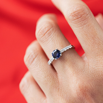 Срібна каблучка з сапфіром і фіанітами 1846/1p-HSPH №5