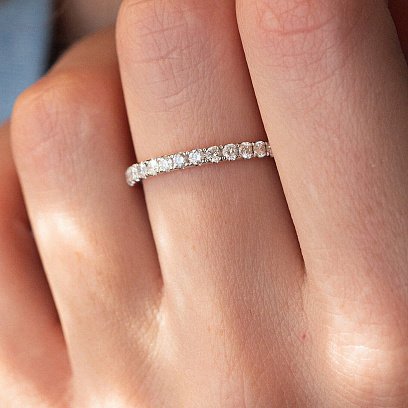 Золотое кольцо с дорожкой камней (бриллианты) кб0455ca №2