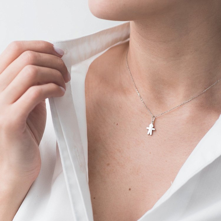 Срібний кулон "Хлопчик" 132972 від ювелірного магазину Онікс - 1