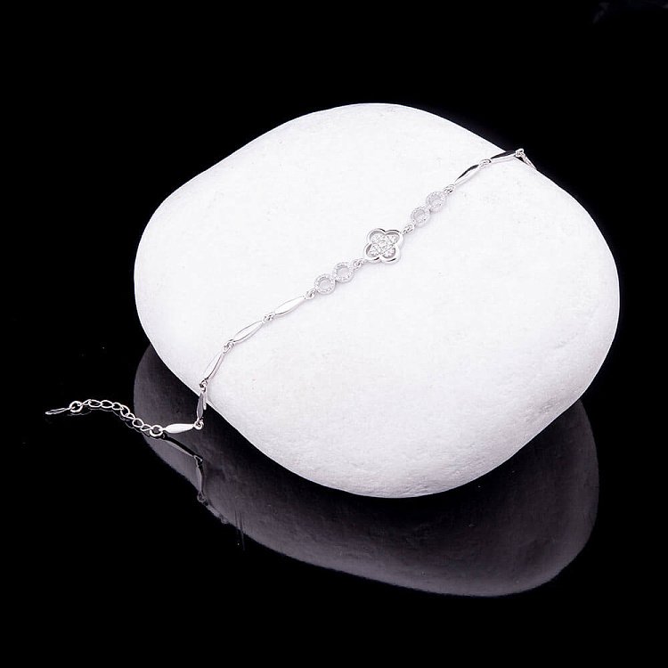 Серебряный браслет "Клевер" с фианитами 14899 от ювелирного магазина Оникс - 2