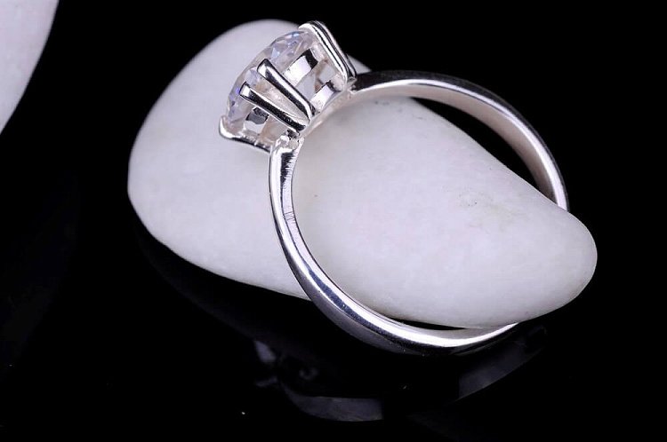 Серебряное кольцо с фианитом 11707 от ювелирного магазина Оникс - 3