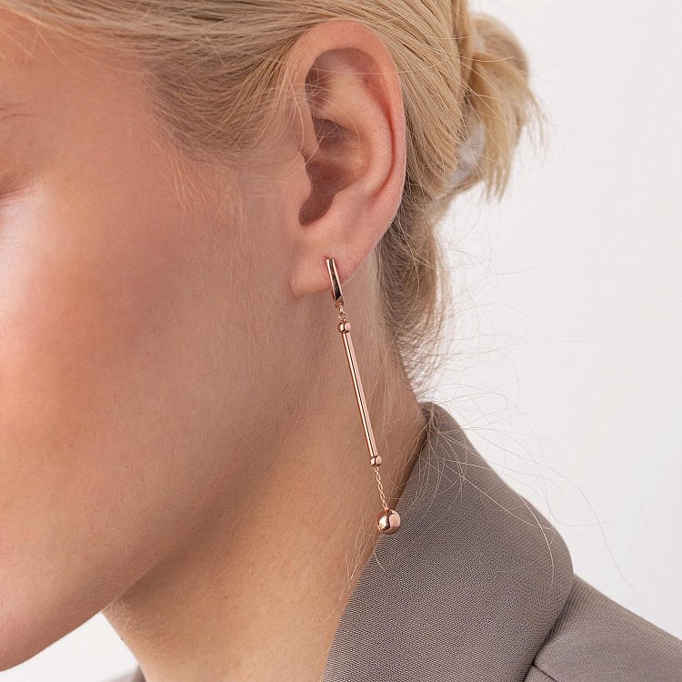 Золоті сережки "Кульки" на ланцюжку с07828 від ювелірного магазину Онікс