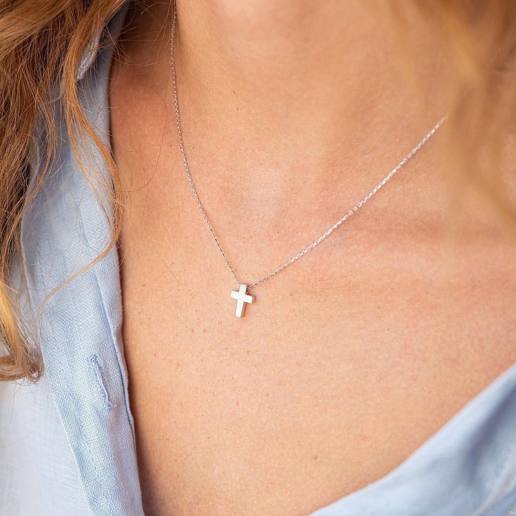 Колье "Крестик" в белом золоте кол02269 от ювелирного магазина Оникс - 1