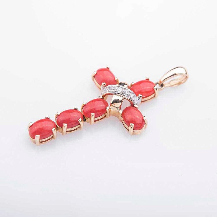 Золотий хрестик з коралом і фіанітами п483 від ювелірного магазину Онікс