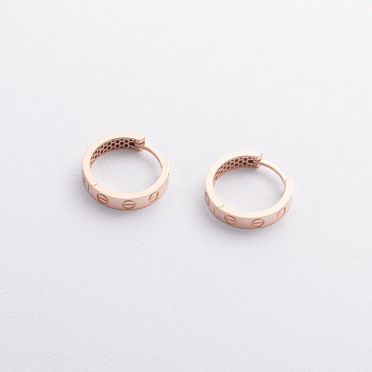 Сережки - кільця "Love" у червоному золоті с09344 від ювелірного магазину Онікс - 1