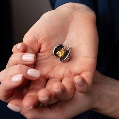 Срібна підвіска "Ведмедик у горішку" ручної роботи 133141 №2