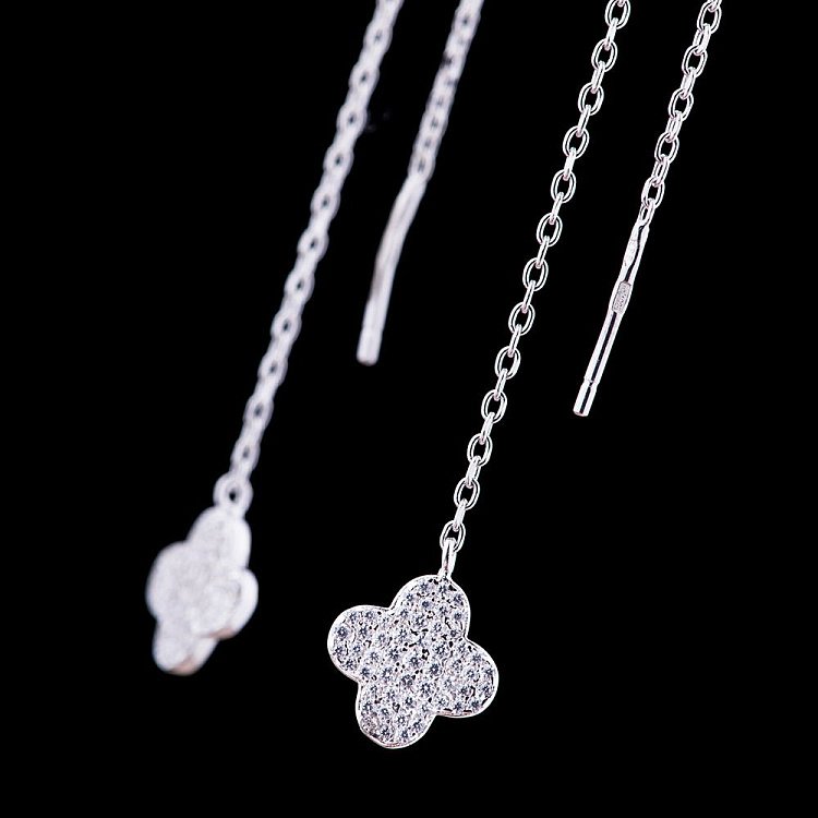 Серебряные серьги "Клевер" с фианитами 121709 от ювелирного магазина Оникс - 2