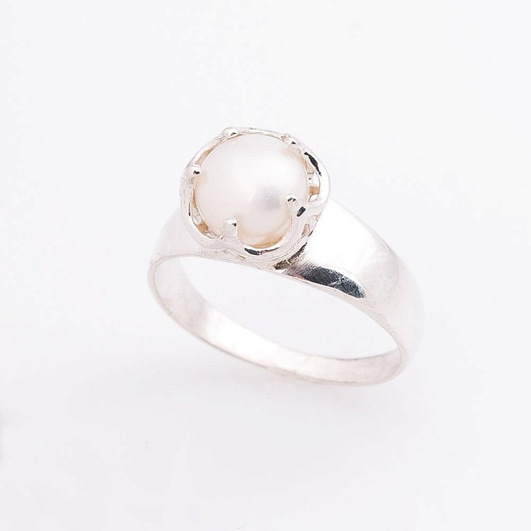 Срібний перстень з культ. прісн. перлами 111902 від ювелірного магазину Онікс