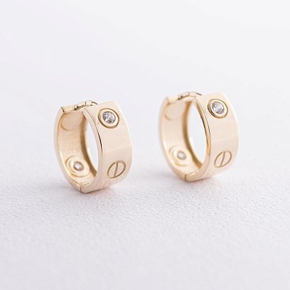 Сережки - кільця "Love" в жовтому золоті (фіаніти) с07214