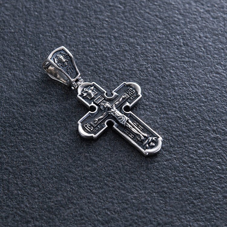 Срібний хрест "Розп'яття Христове" (чорніння) 133009 від ювелірного магазину Онікс