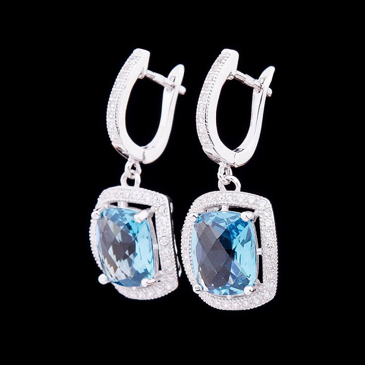 Сережки з блакитними фіанітами с20 від ювелірного магазину Онікс