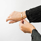 Жесткий браслет "Love" с бриллиантами (желтое золото) бб0059м от ювелирного магазина Оникс - 1