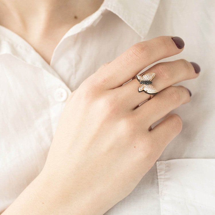 Золотое кольцо "Бабочка" с фианитами к06097 от ювелирного магазина Оникс - 3