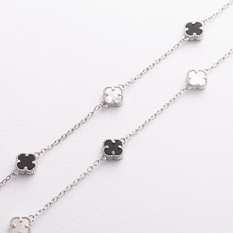 Серебряное колье "Клевер" (оникс, перламутр) 181379 от ювелирного магазина Оникс - 1