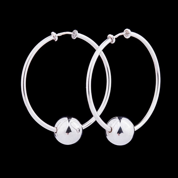 Серьги "Кольца" с шариками 12343 Серьги "Кольца" с шариками 12343 от ювелирного магазина Оникс