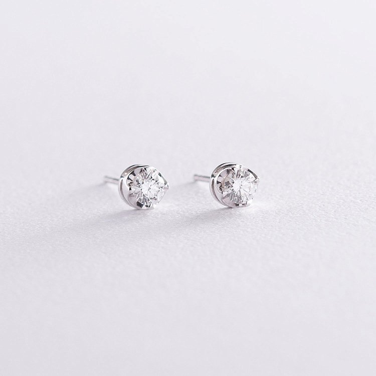 Золотые серьги - пусеты с бриллиантами с169ar от ювелирного магазина Оникс