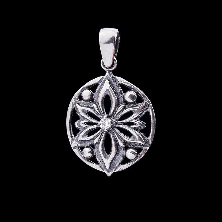 Серебряная подвеска "Цветок" (фианит) 13870 от ювелирного магазина Оникс