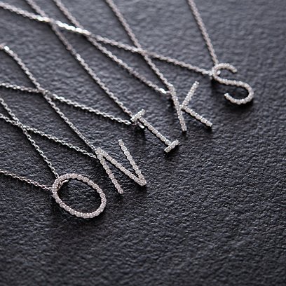 Золотое колье с буквой "D" с бриллиантами 133621121 №3