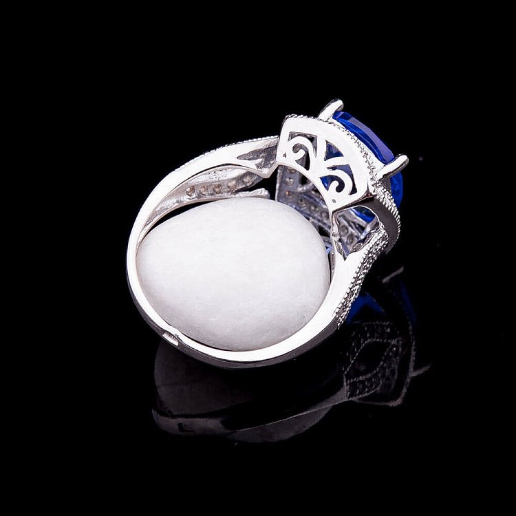 Кольцо с синими фианитами к21 от ювелирного магазина Оникс - 1