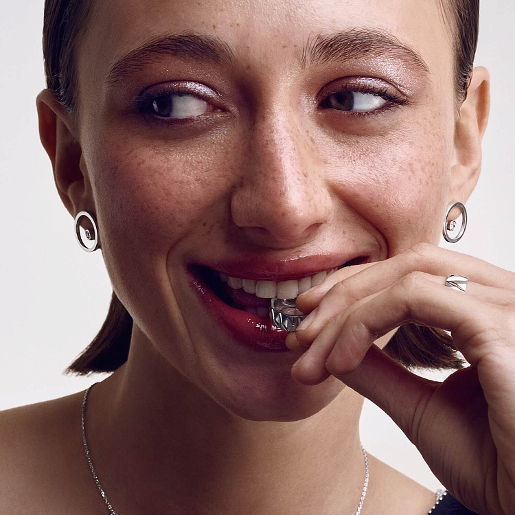 Срібні сережки - джекети "Грейс" з фіанітами 902-01195 від ювелірного магазину Онікс - 5