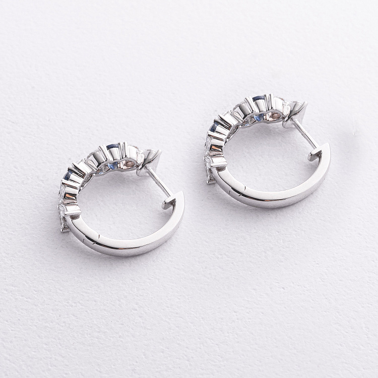 Серьги - кольца "Клевер" в белом золоте (бриллианты, сапфиры) сб0704ca от ювелирного магазина Оникс - 1