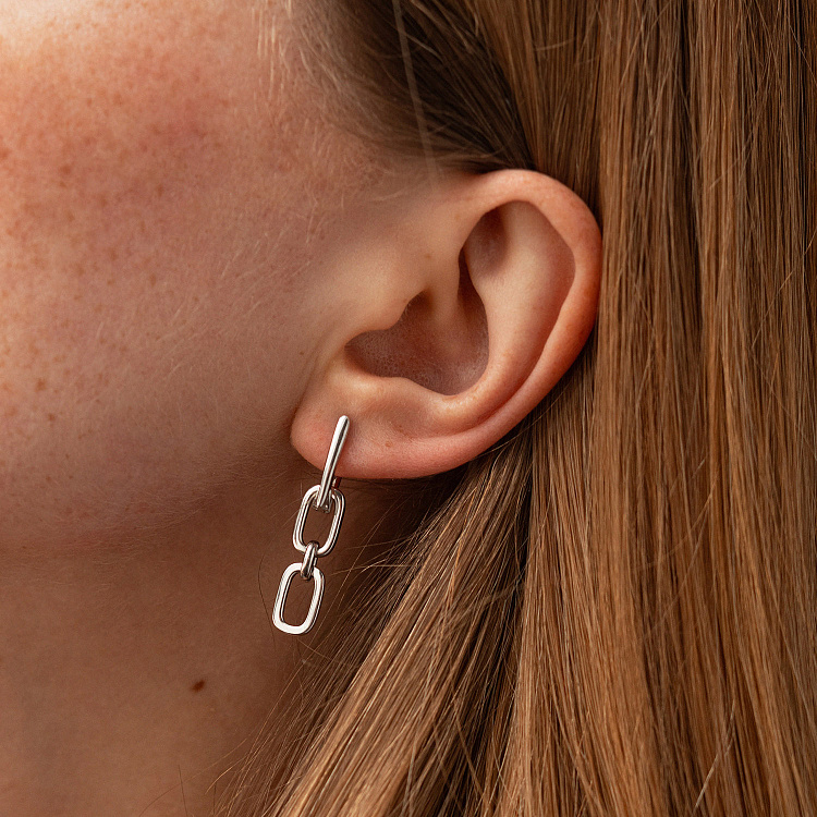 Серебряные серьги "Цепочка" 123441 от ювелирного магазина Оникс