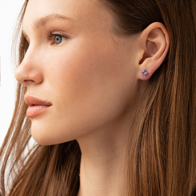 Серебряные серьги - пусеты с аметистом 2527/1p-AMET от ювелирного магазина Оникс - 1