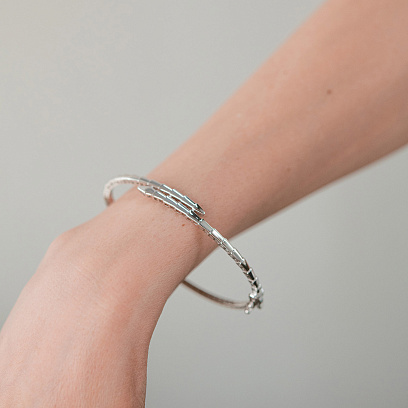 Жорсткий браслет "Змія" у білому золоті б05626 №6