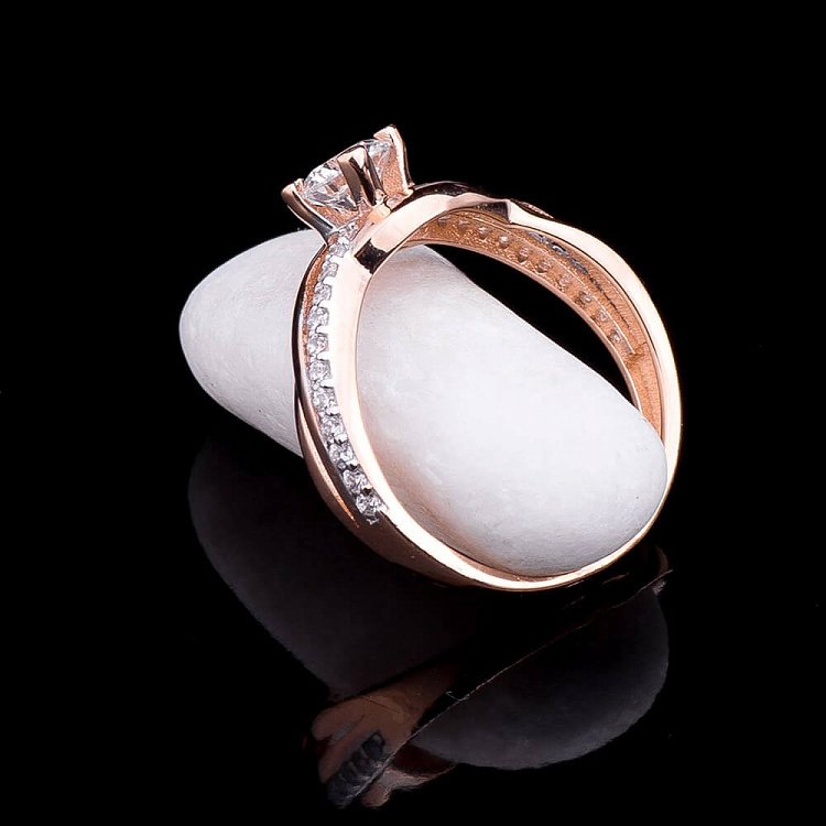 Золота заручальна каблучка з фіанітами к03342 від ювелірного магазину Онікс - 6