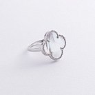 Серебряное кольцо "Клевер" (перламутр) 112769 от ювелирного магазина Оникс