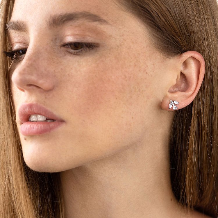 Сережки - пусети "Пташки" в білому золоті с06986 від ювелірного магазину Онікс - 1