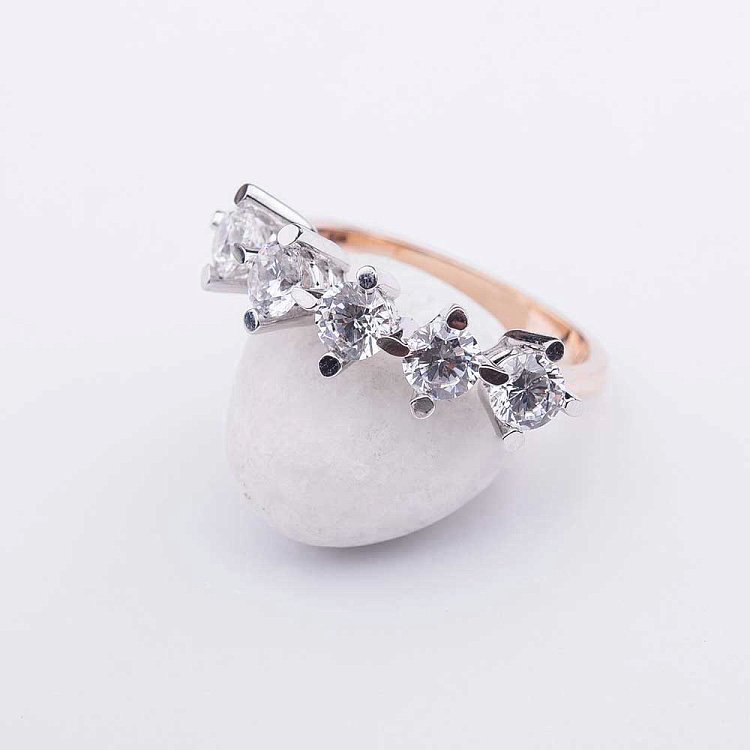 Золота заручальна каблучка з фіанітами к04580 від ювелірного магазину Онікс - 3