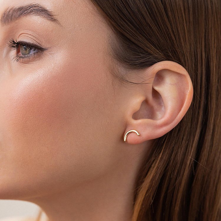 Серьги - пусеты "Дуга" в желтом золоте с07074 от ювелирного магазина Оникс - 6