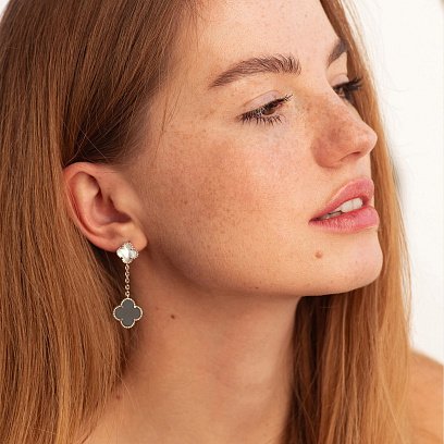 Серебряные серьги "Клевера" (перламутр, оникс) 123380 №3