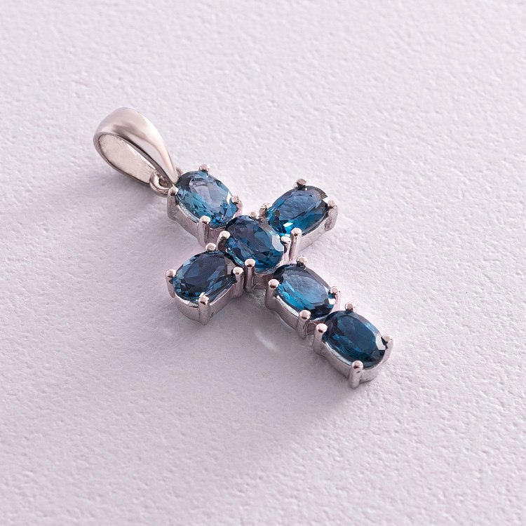 Серебряный Крестик (топаз "Лондон голубой") 131891 от ювелирного магазина Оникс