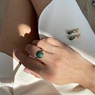 Золотое кольцо с зелеными фианитами к05396 от ювелирного магазина Оникс - 3