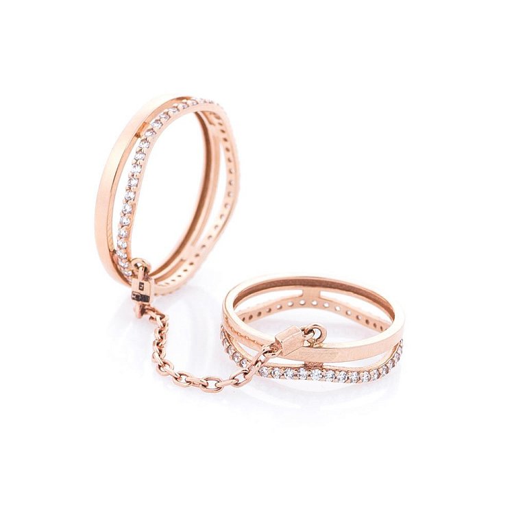 Золотое кольцо с фианитами к04123 от ювелирного магазина Оникс